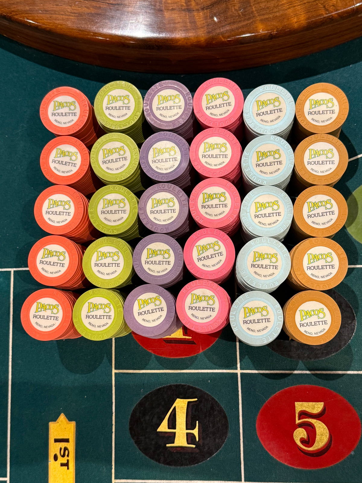 Pacos Casino Reno NV 6-Color 600 Roulette Chip Set 1989