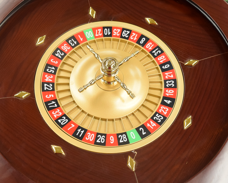 20" Solid Wood Hand Crafted Casino Style Roulette Wheel (cosmetic imperfections)